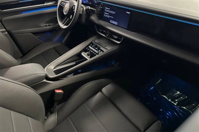 2025 Porsche Macan Macan Electric