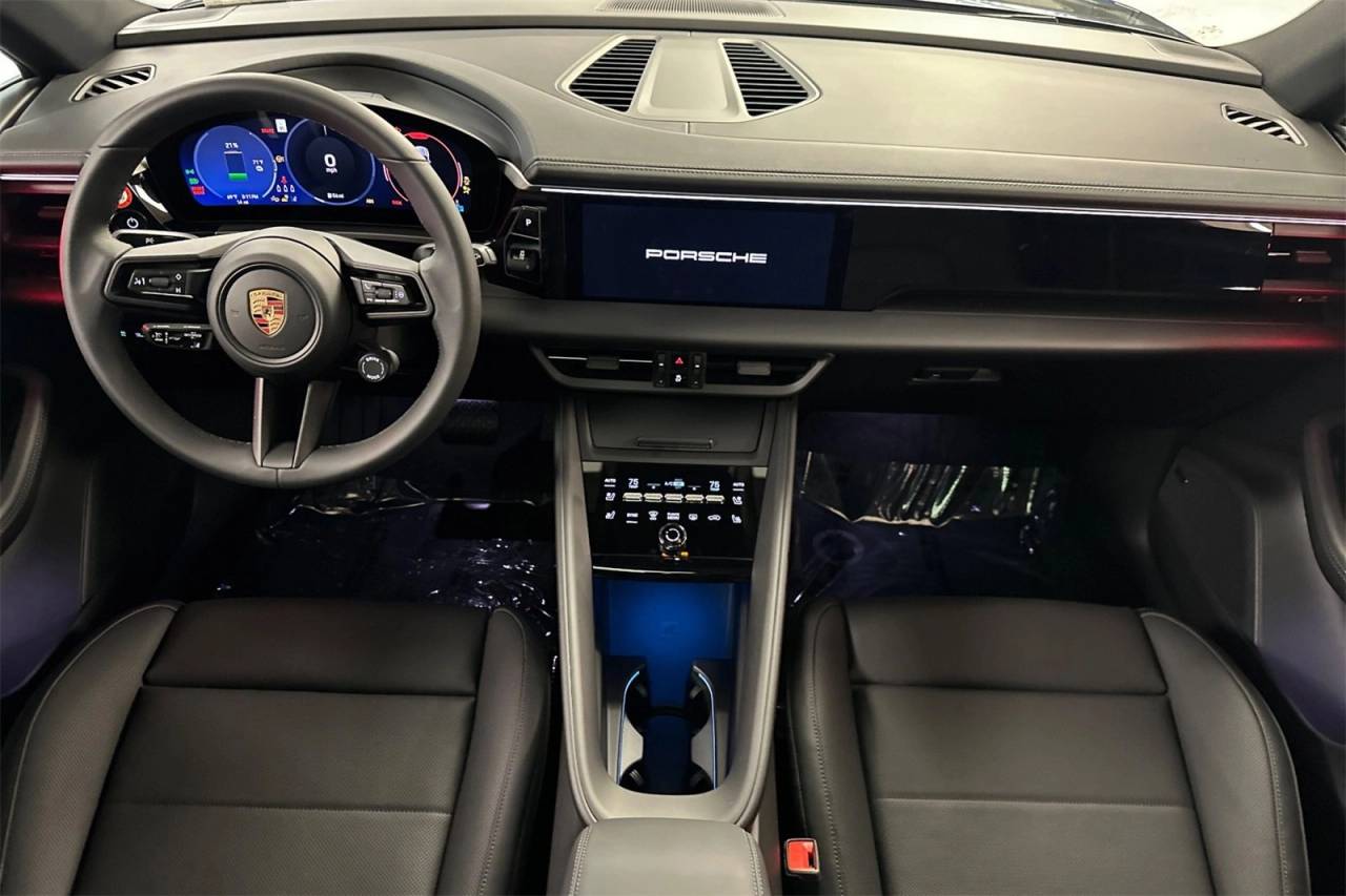 2025 Porsche Macan Macan Electric