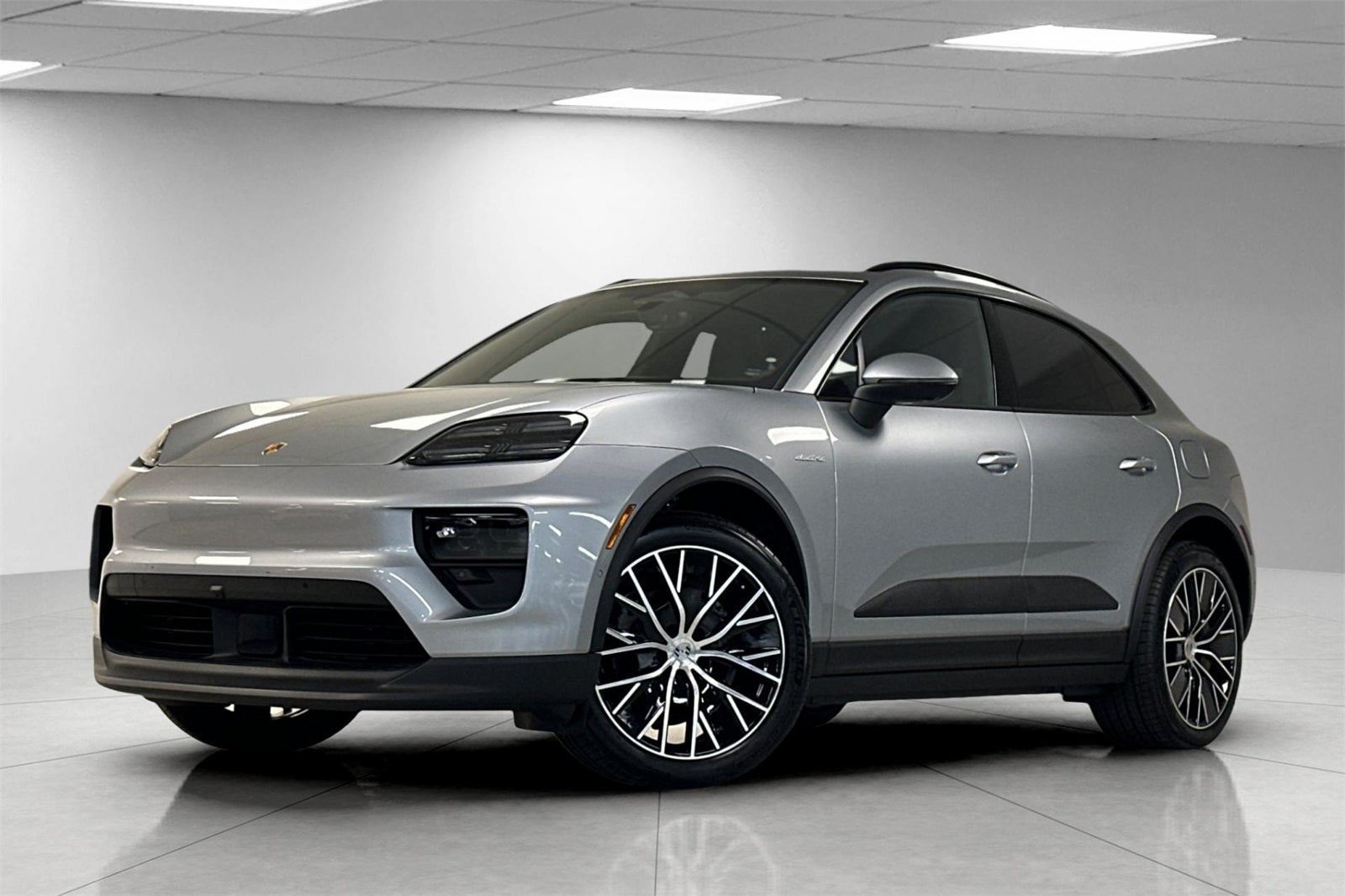 2025 Porsche Macan Electric Base