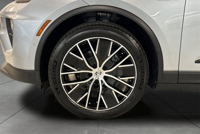 2025 Porsche Macan Electric Base