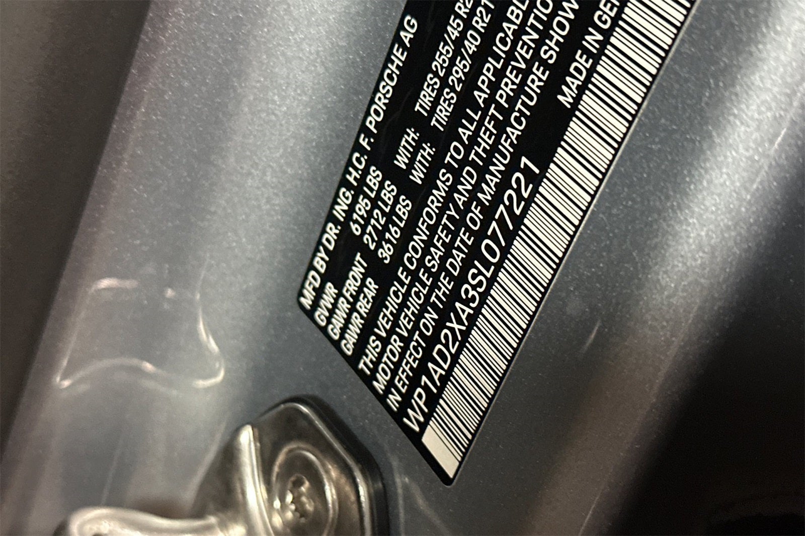 2025 Porsche Macan Electric Base