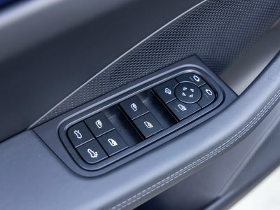 2025 Porsche Macan Macan Electric