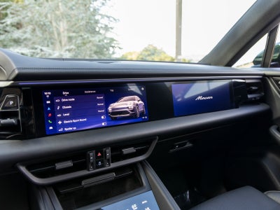 2025 Porsche Macan Macan Electric