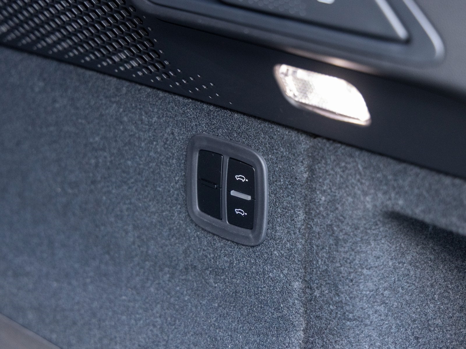 2025 Porsche Macan Macan Electric