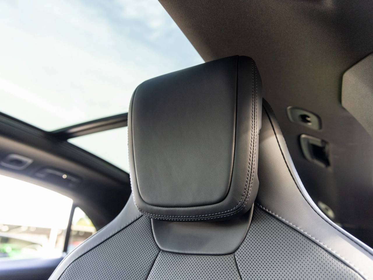 2025 Porsche Macan Macan Electric