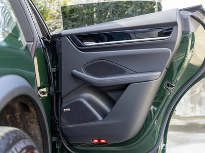 2025 Porsche Macan Macan Electric