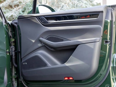 2025 Porsche Macan Macan Electric