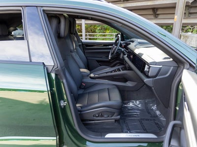 2025 Porsche Macan Macan Electric