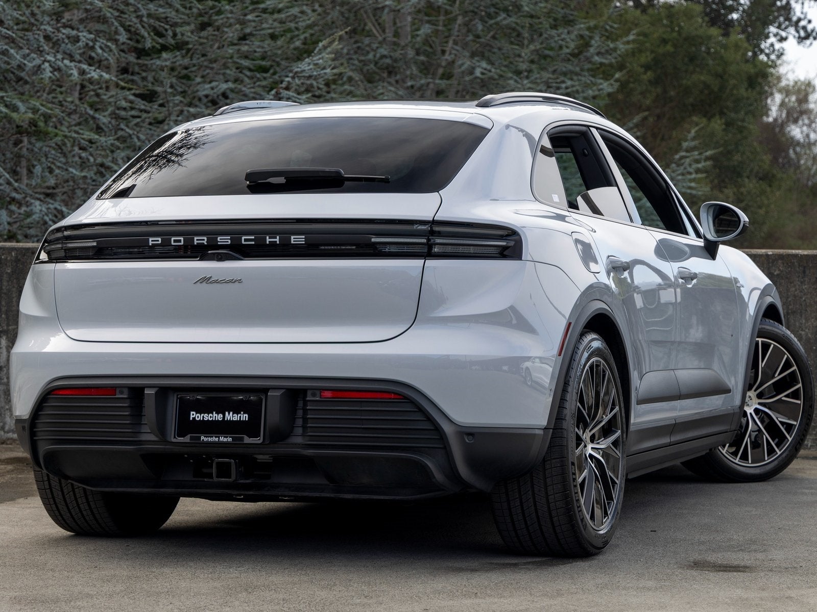 2025 Porsche Macan Macan Electric