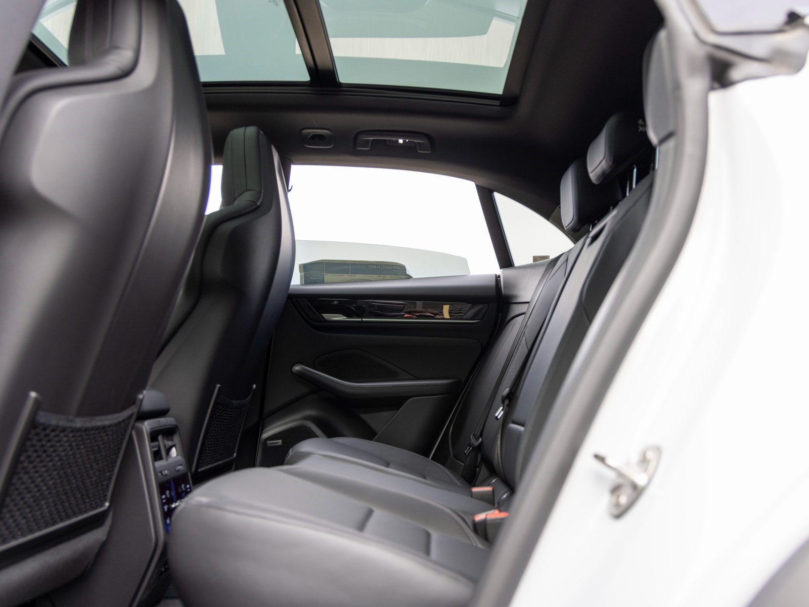 2025 Porsche Macan Macan Electric