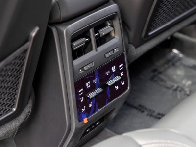 2025 Porsche Macan Macan Electric