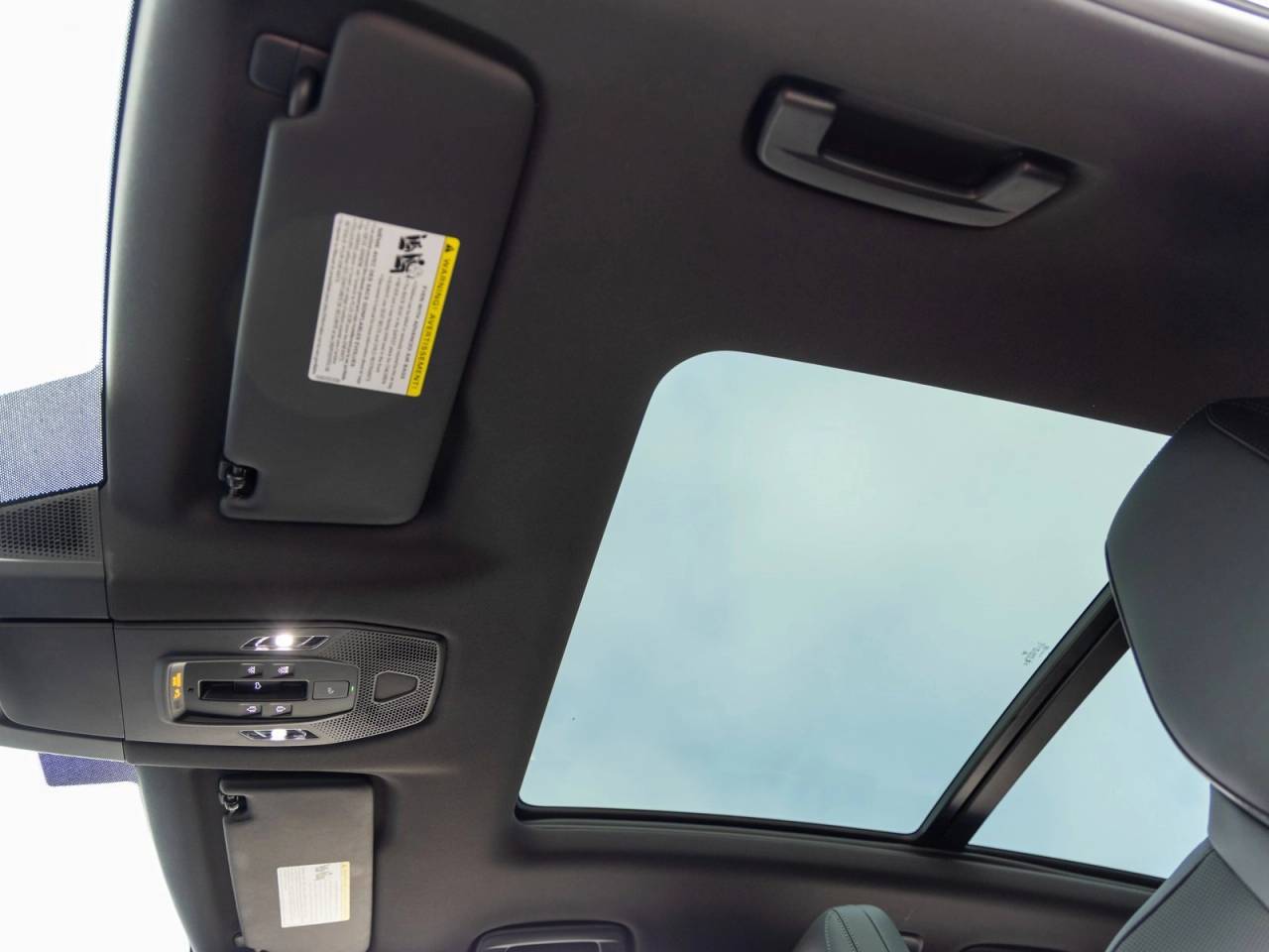 2025 Porsche Macan Macan Electric