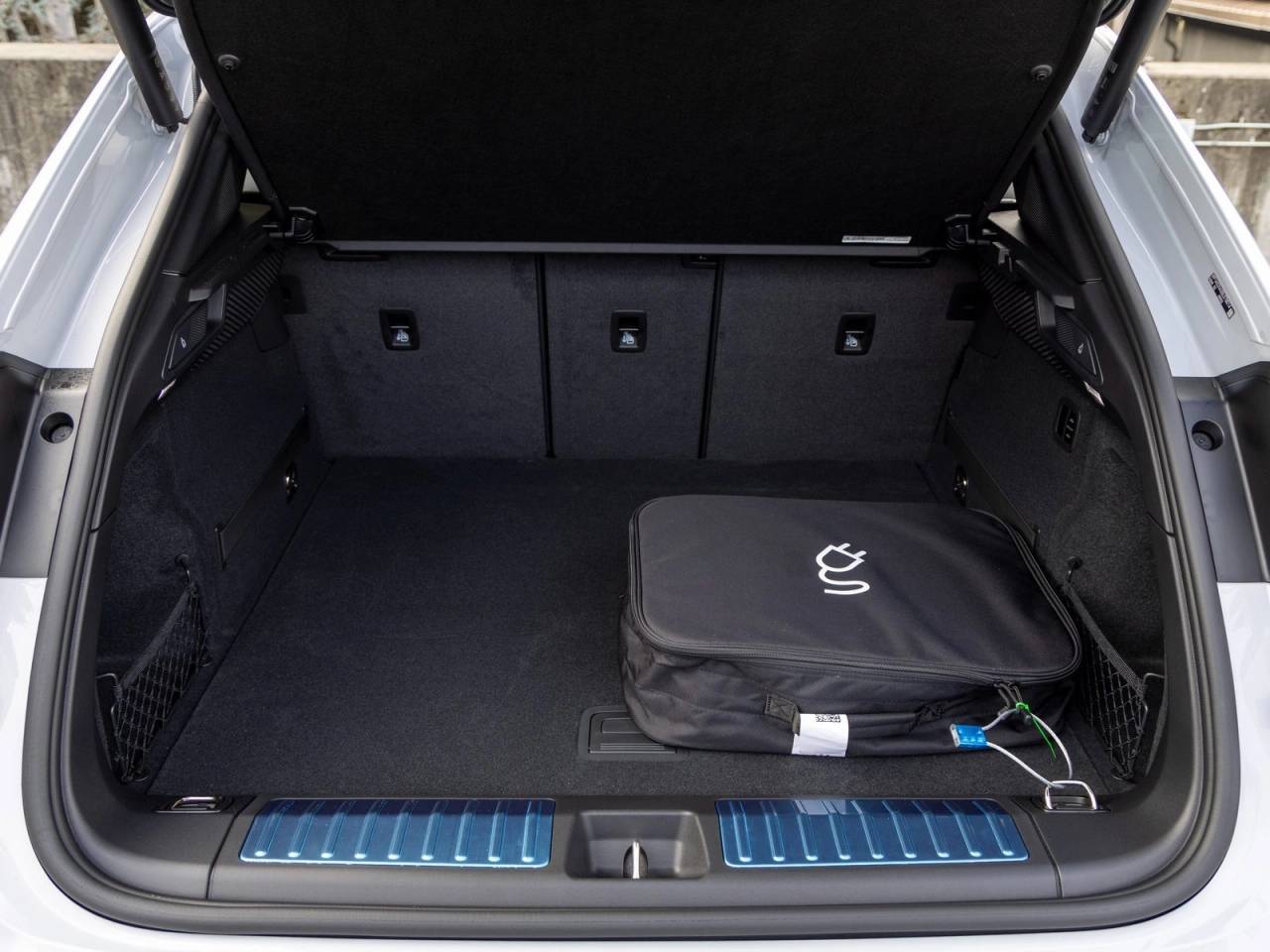 2025 Porsche Macan Macan Electric