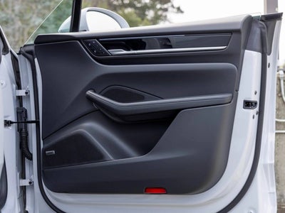 2025 Porsche Macan Macan Electric