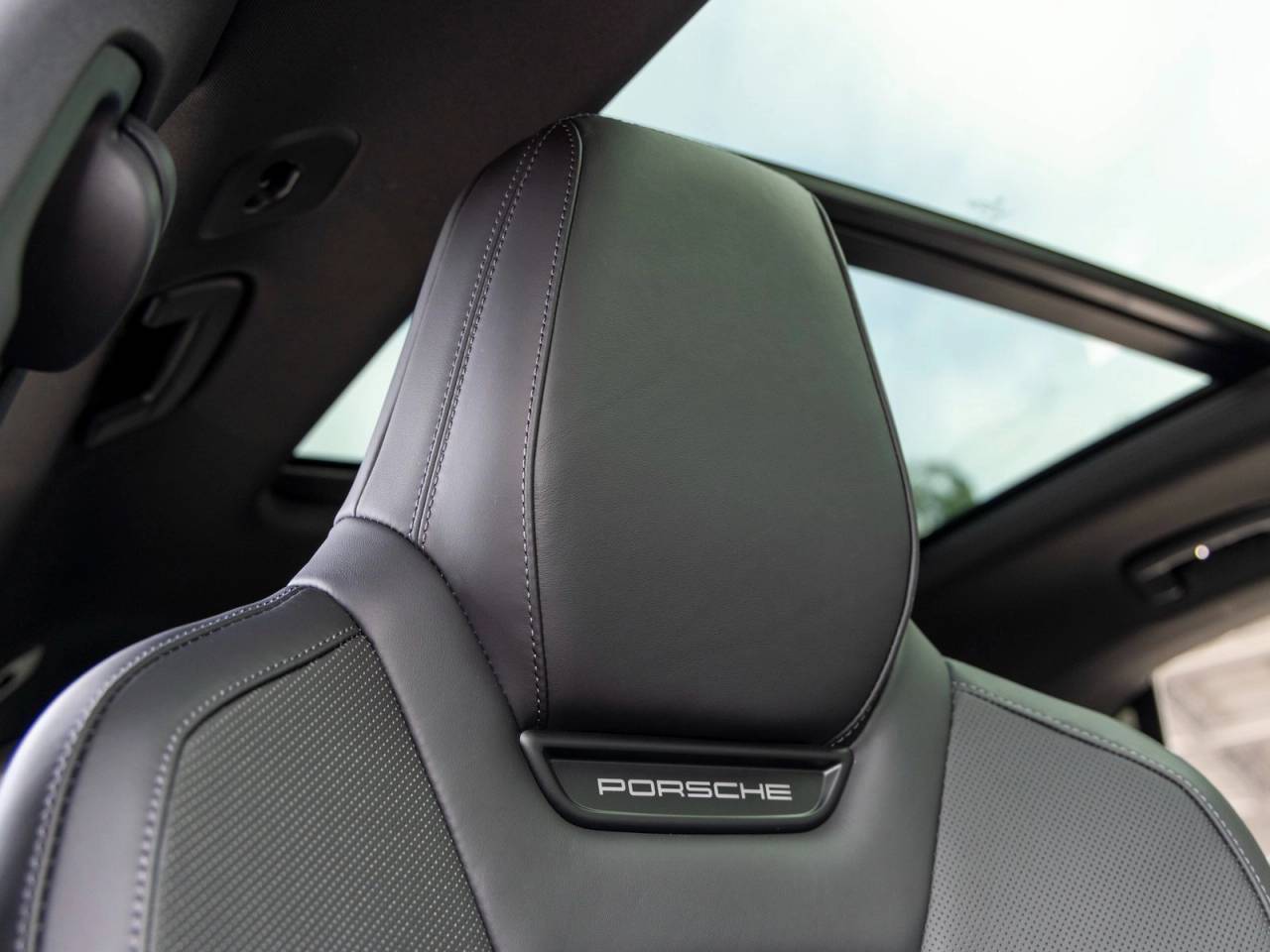 2025 Porsche Macan Macan Electric