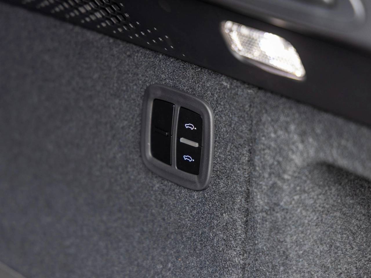 2025 Porsche Macan Macan Electric