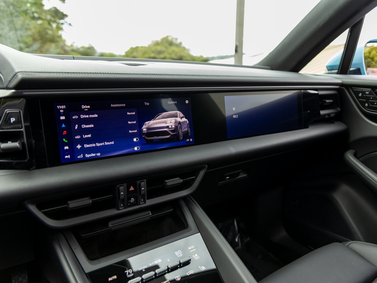 2025 Porsche Macan Macan Electric