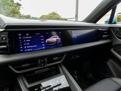 2025 Porsche Macan Macan Electric