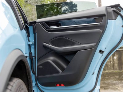 2025 Porsche Macan Macan Electric