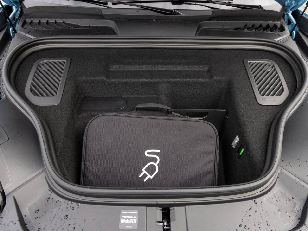 2025 Porsche Macan Macan Electric