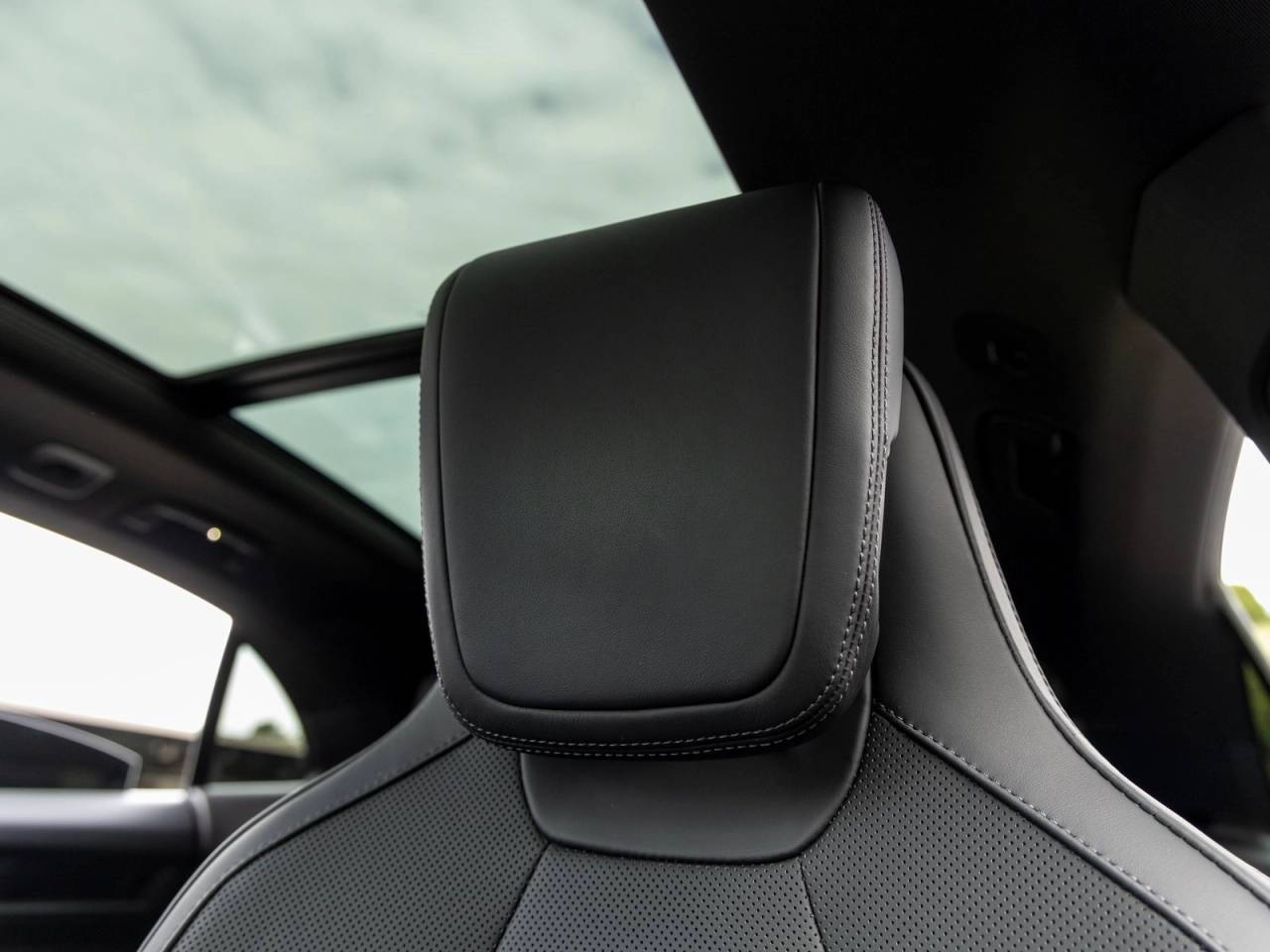 2025 Porsche Macan Macan Electric