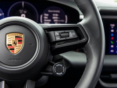 2025 Porsche Macan Macan Electric