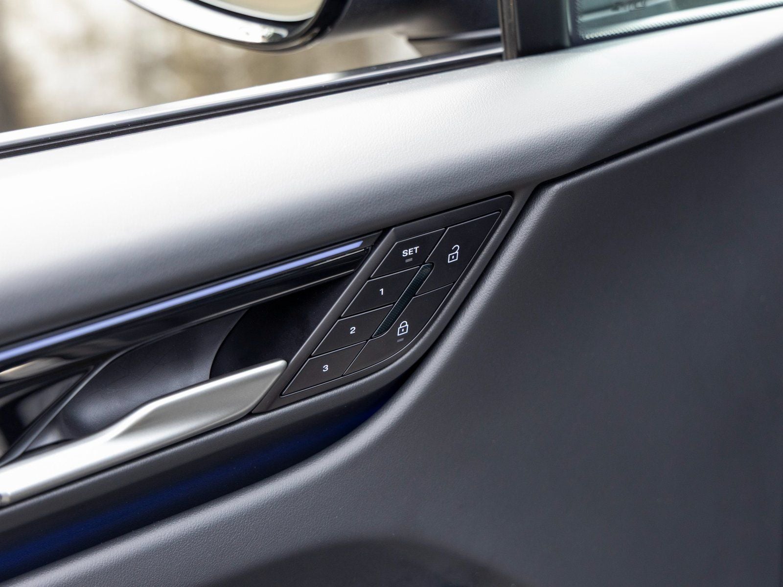 2025 Porsche Macan Macan Electric