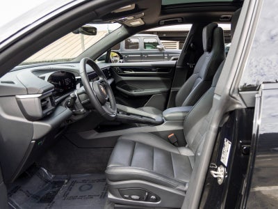 2025 Porsche Macan Macan Electric