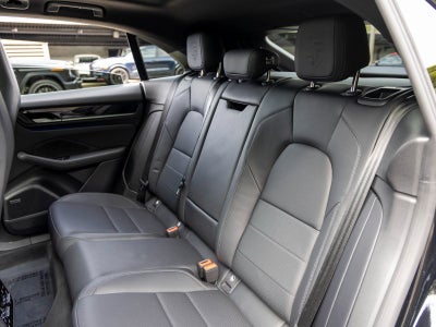 2025 Porsche Macan Macan Electric