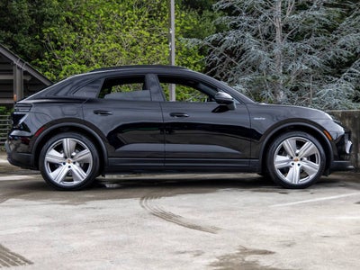 2025 Porsche Macan Macan Electric