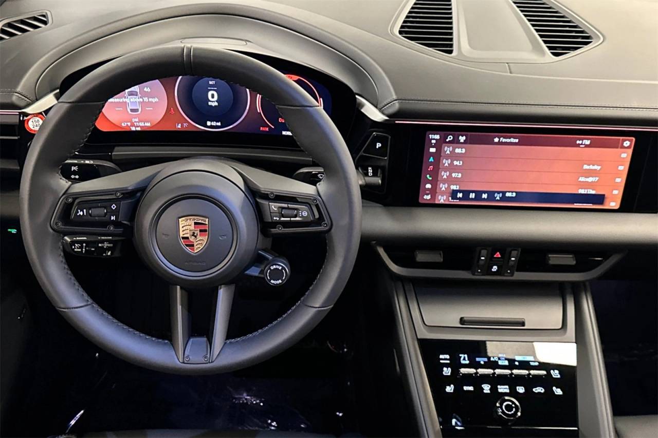 2025 Porsche Macan Macan Electric