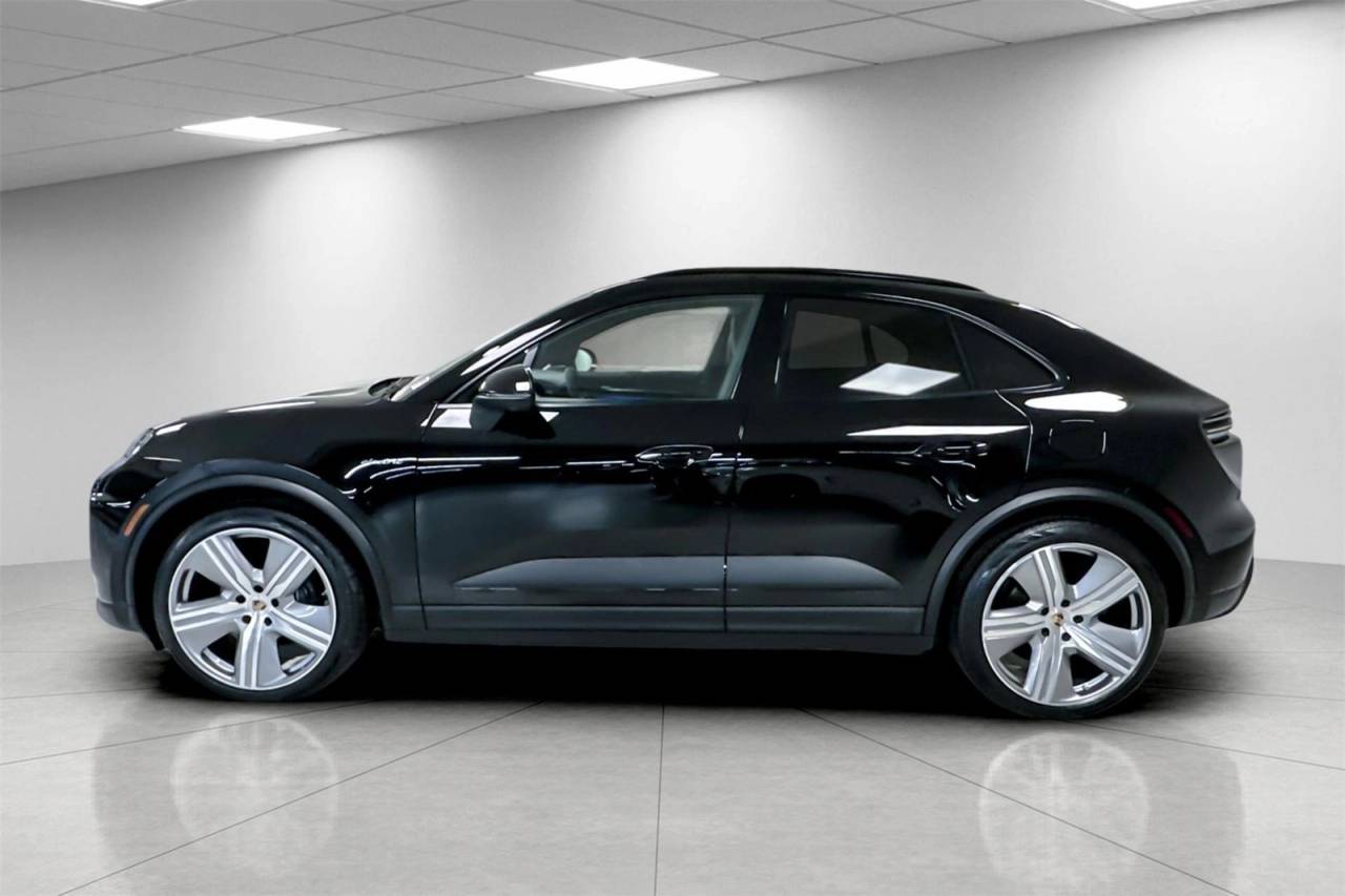 2025 Porsche Macan Macan Electric