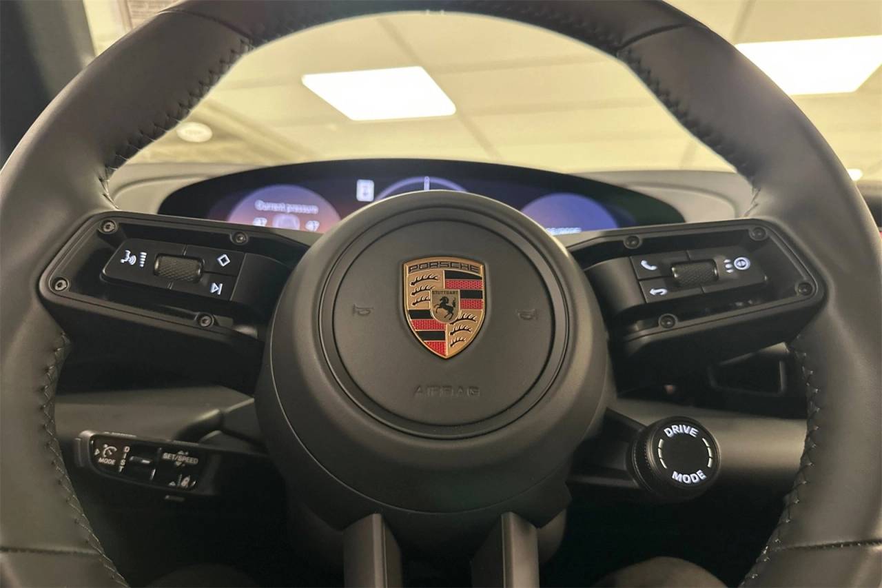 2025 Porsche Macan Macan Electric