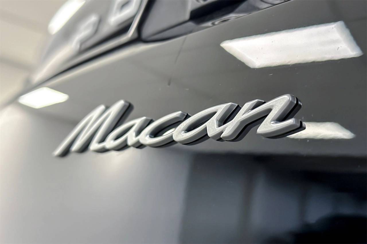 2025 Porsche Macan Macan Electric