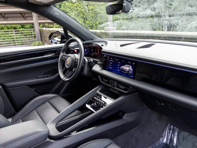 2025 Porsche Macan Macan Electric