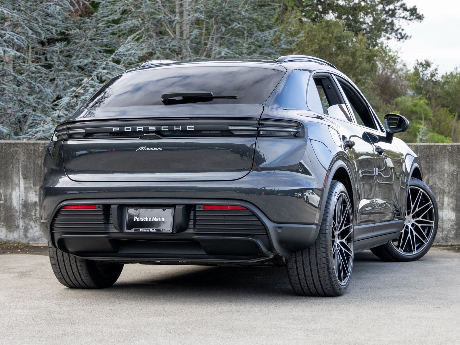 2025 Porsche Macan Macan Electric