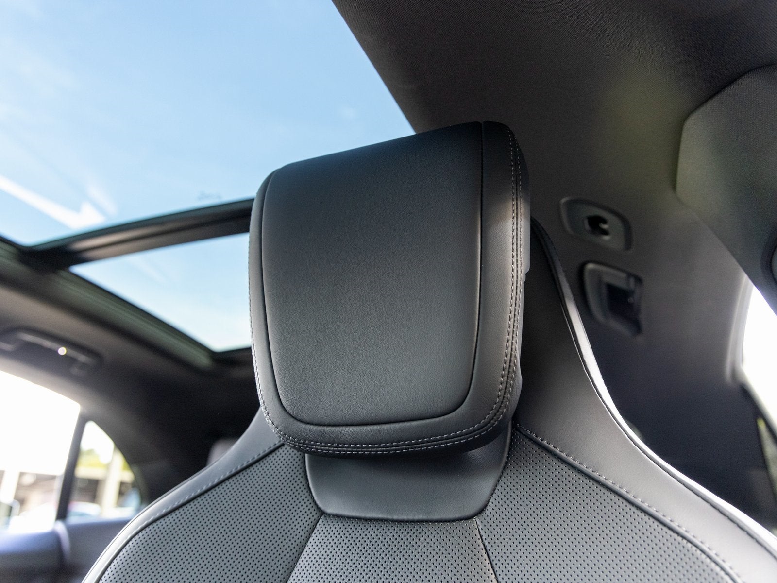 2025 Porsche Macan Macan Electric