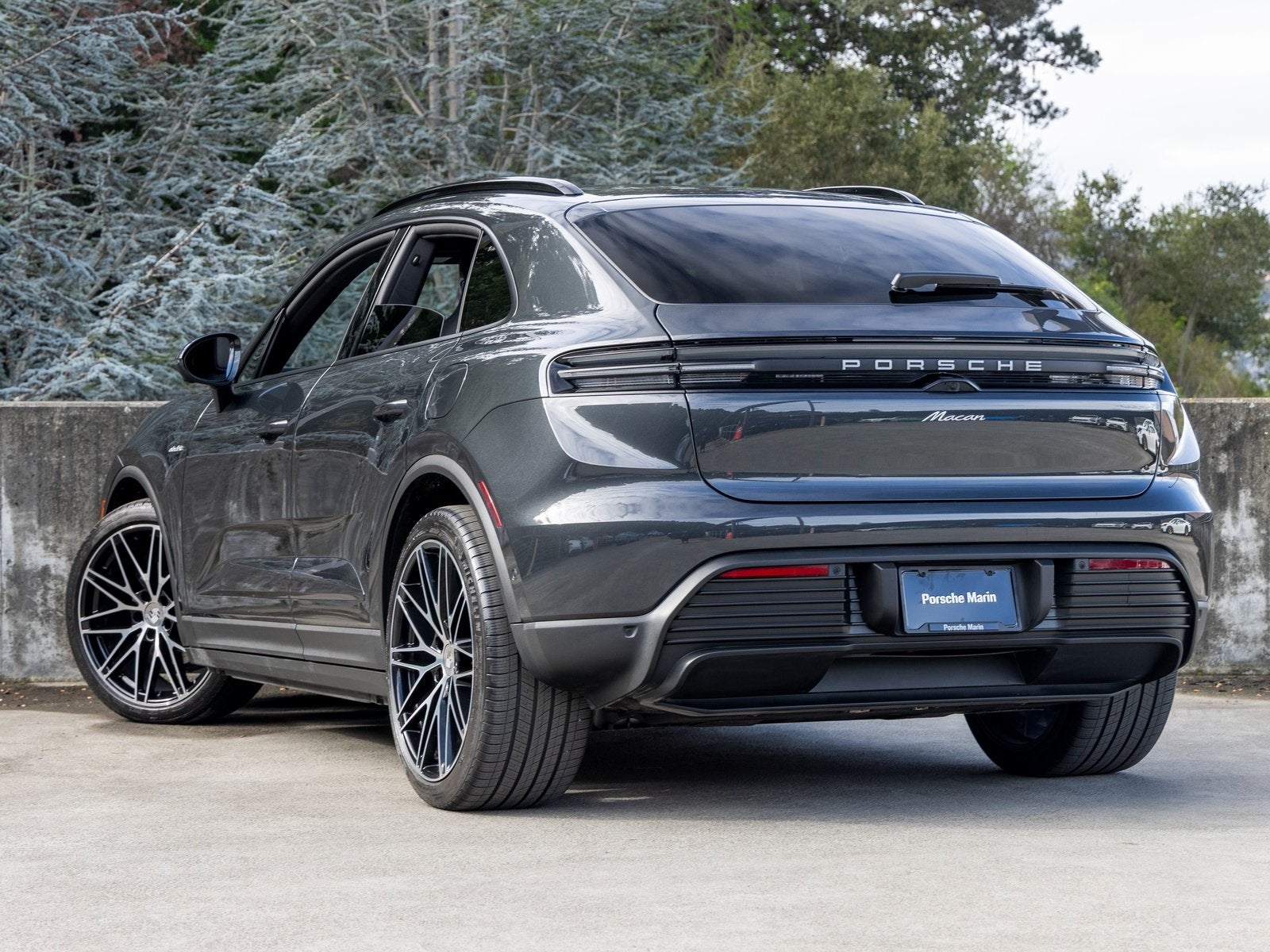 2025 Porsche Macan Macan Electric