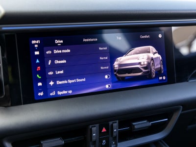 2025 Porsche Macan Macan Electric