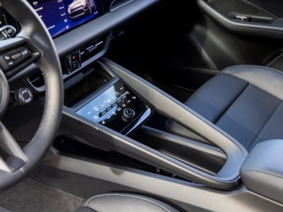 2025 Porsche Macan Macan Electric