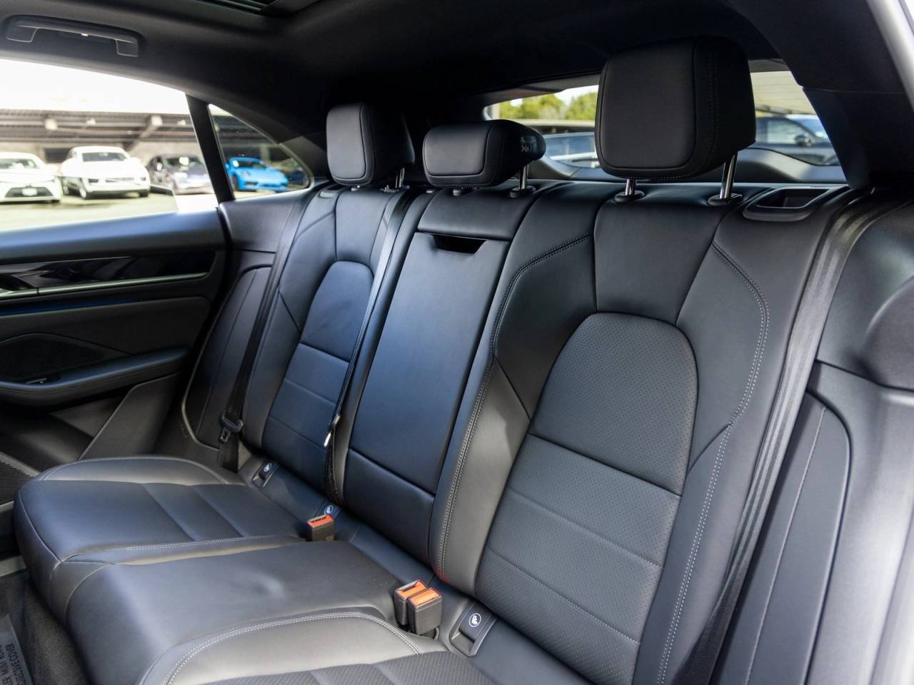 2025 Porsche Macan Macan Electric