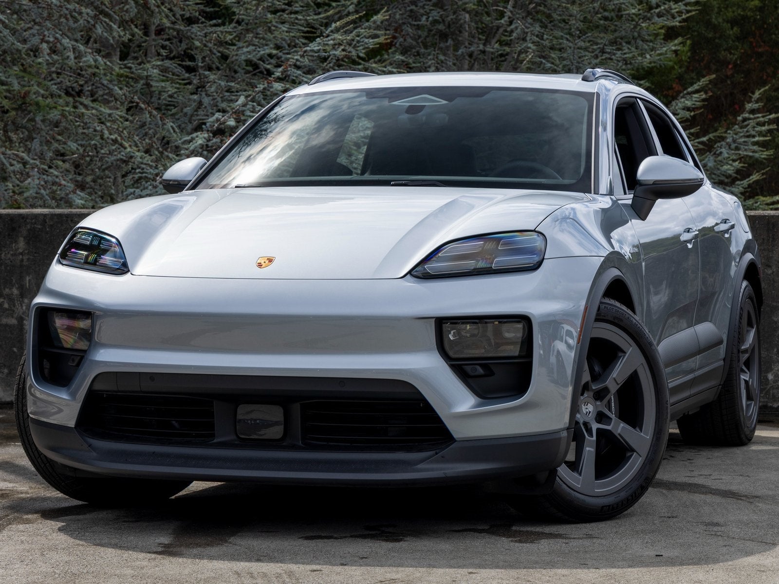 2025 Porsche Macan Electric Base