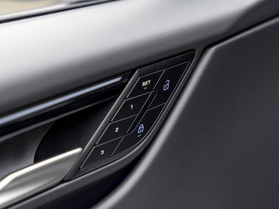 2025 Porsche Macan Electric Base