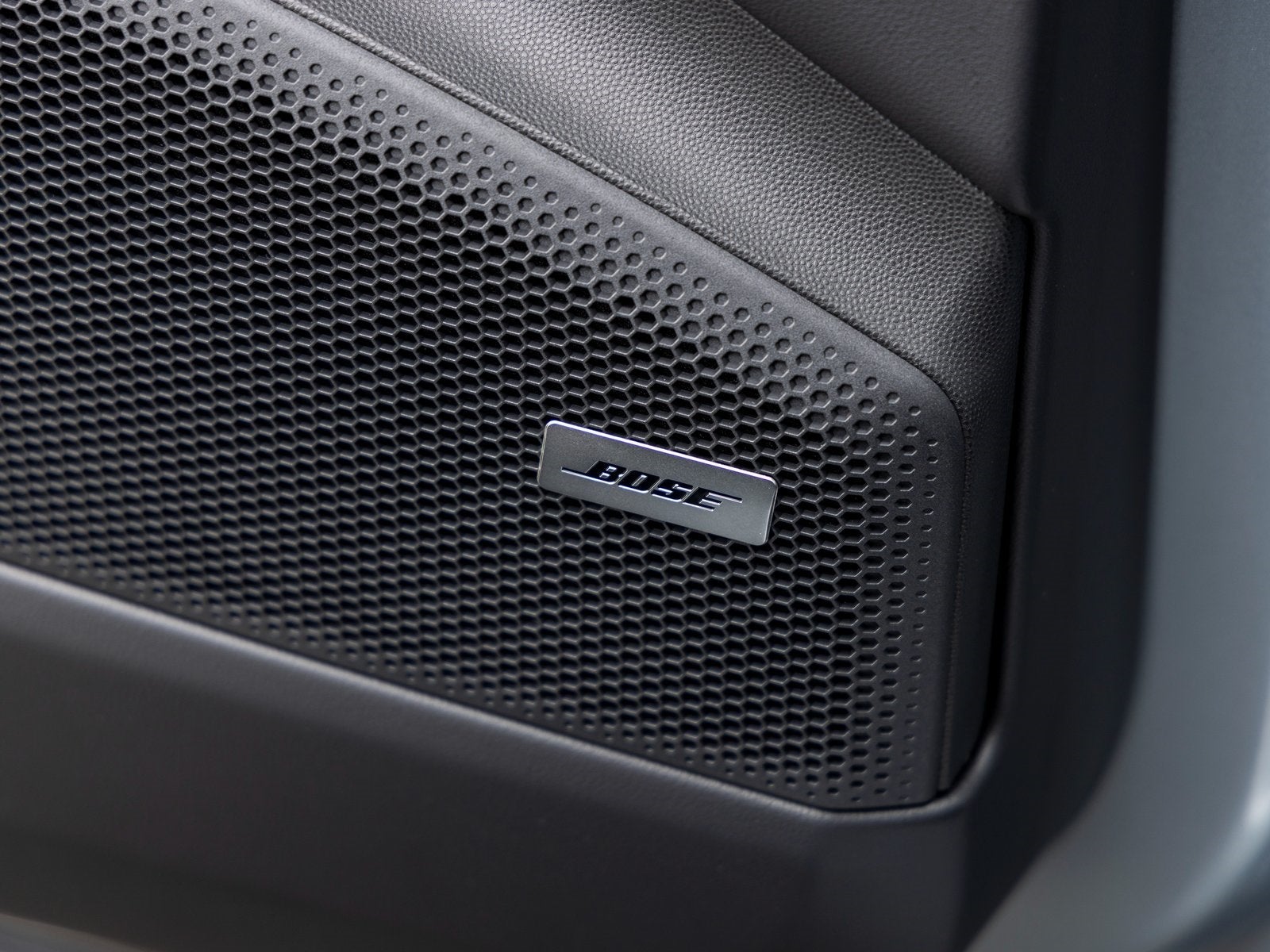 2025 Porsche Macan Electric Base