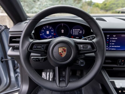 2025 Porsche Macan Electric Base