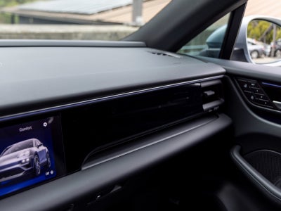 2025 Porsche Macan Electric Base