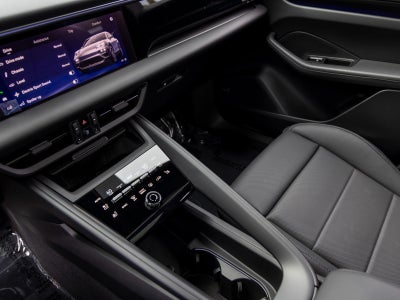 2025 Porsche Macan Electric Base