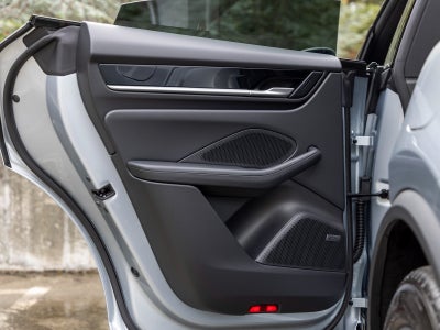 2025 Porsche Macan Electric Base