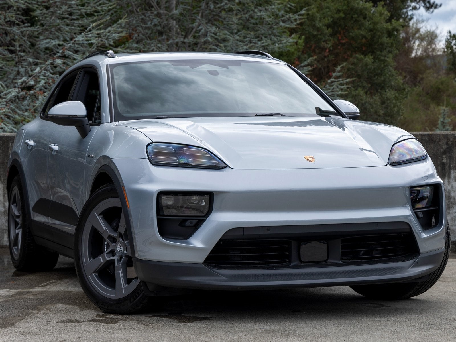 2025 Porsche Macan Electric Base