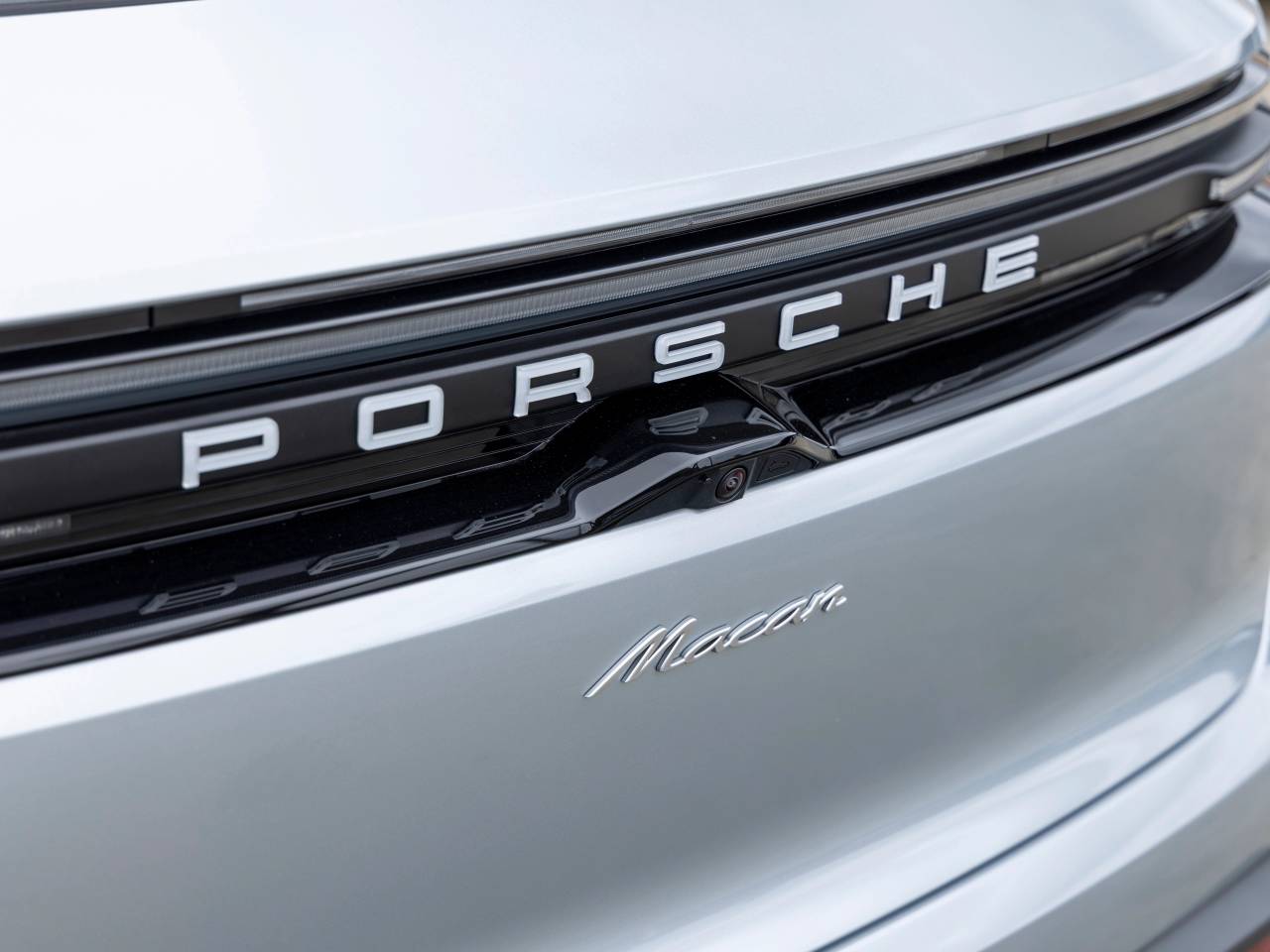 2025 Porsche Macan Macan Electric